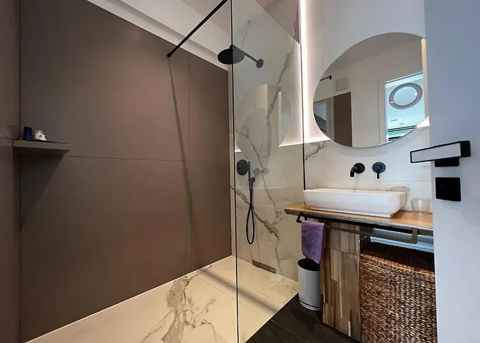 New Exclusive 2 Bedroom Apartment *